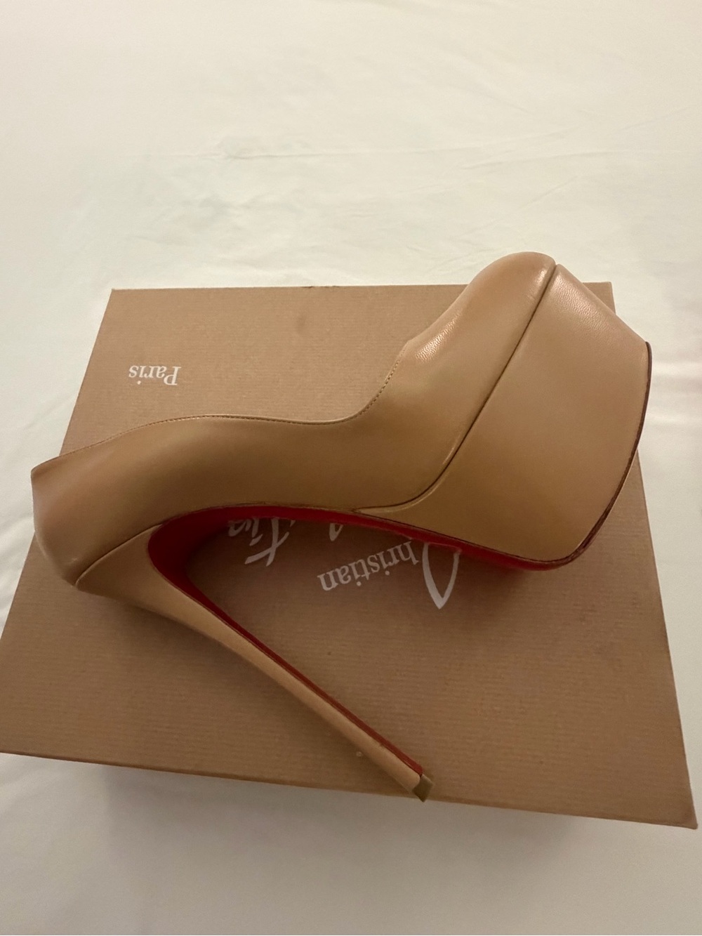 Christian Louboutin Nude Patent Platform Pumps with Signature Red Soles - Picture 9 of 17